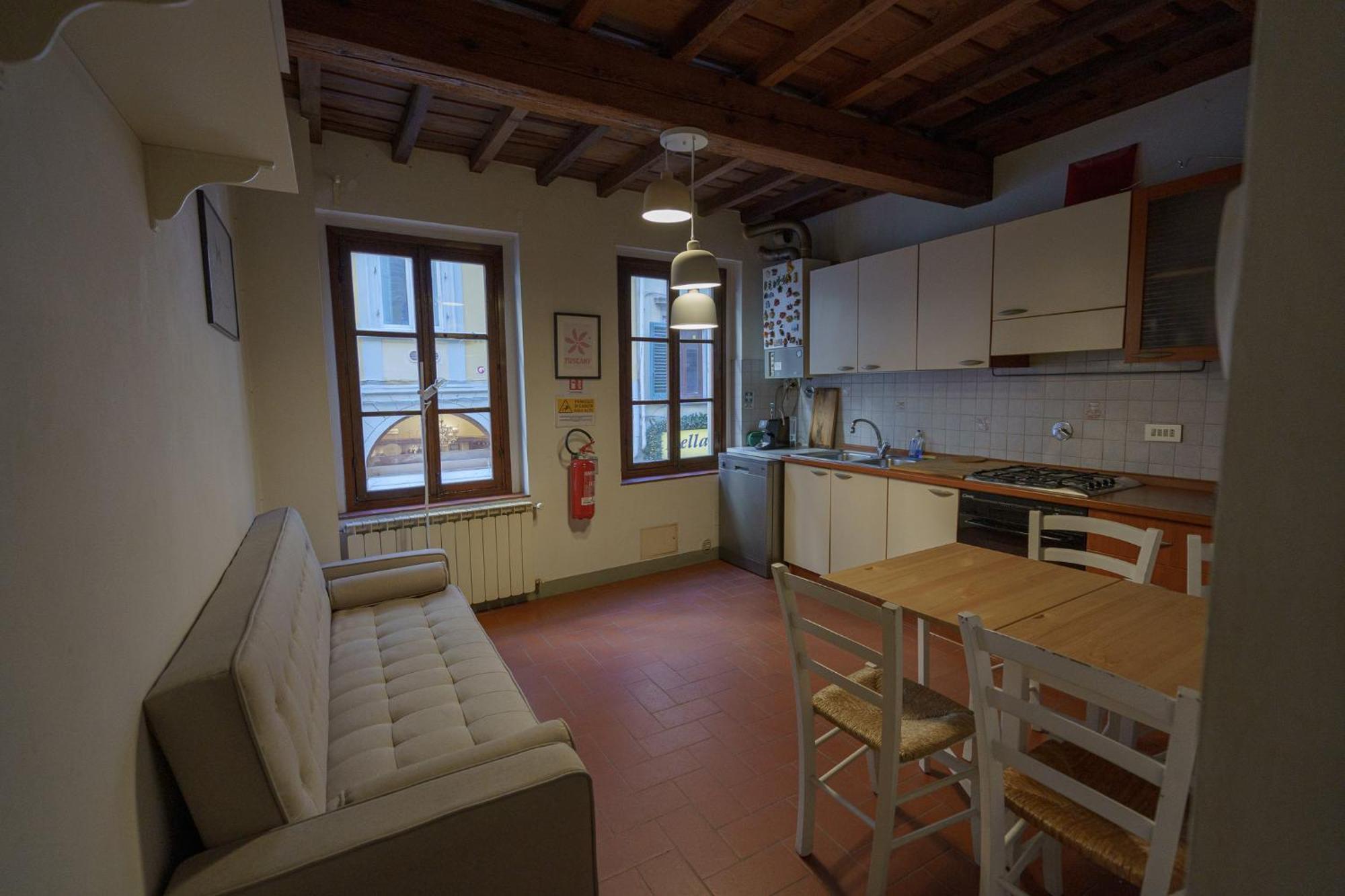 Apartamento Traditional Florentine 1br Close To Piazza Santa Croce