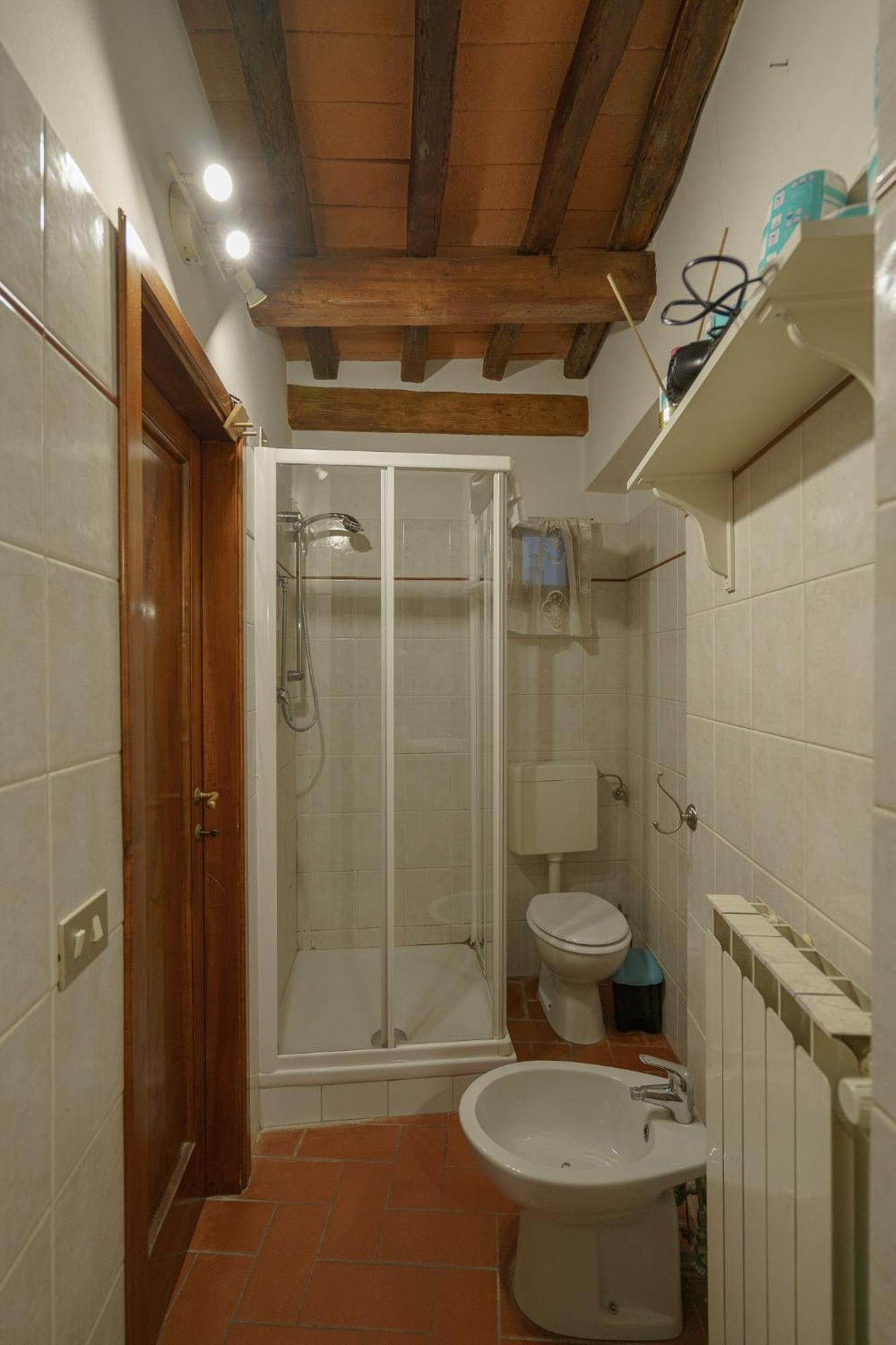 Apartamento Traditional Florentine 1br Close To Piazza Santa Croce *