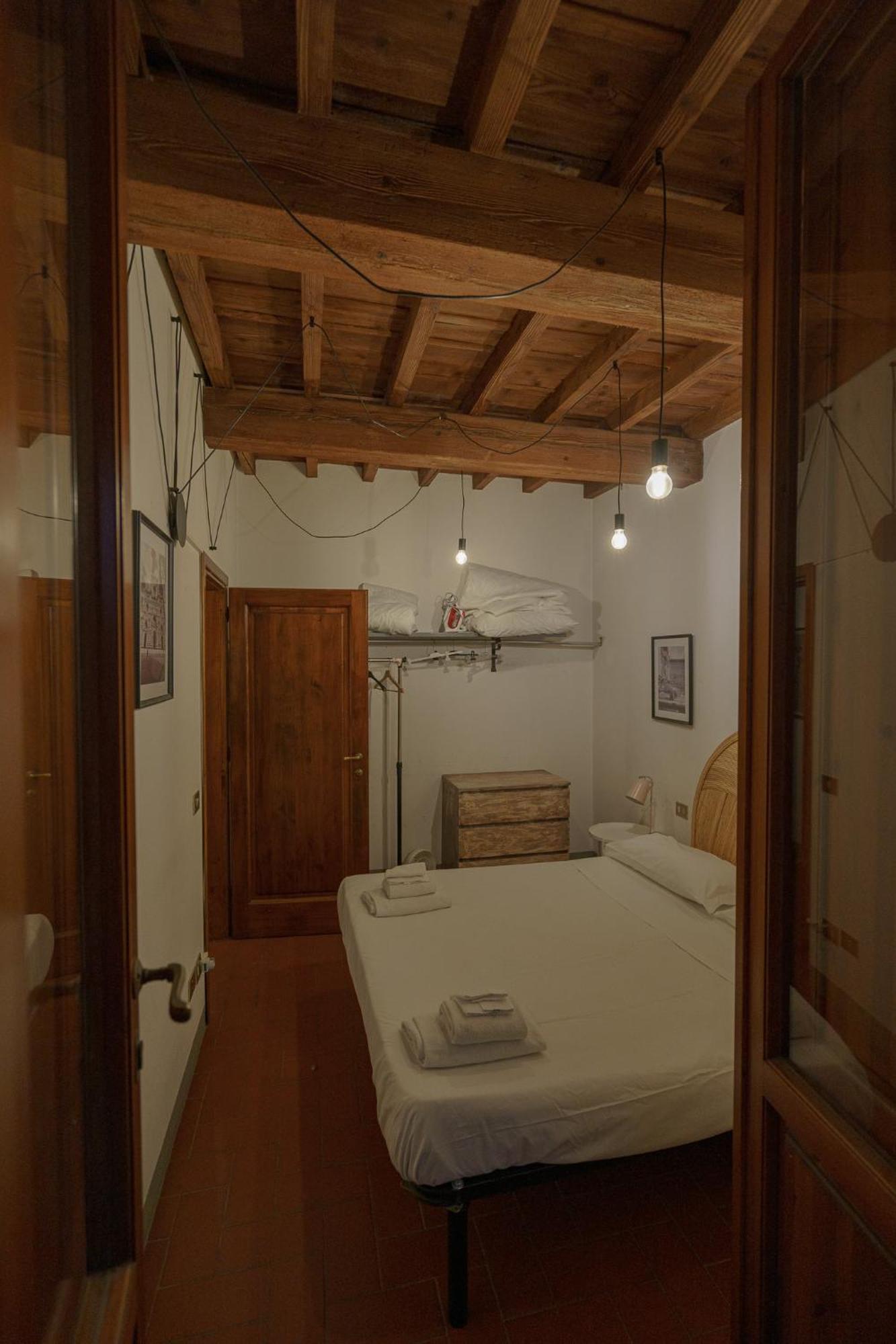 Traditional Florentine 1br Close To Piazza Santa Croce Apartamento *